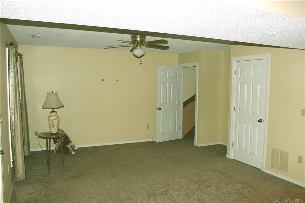16 Maple Road - Photo 18