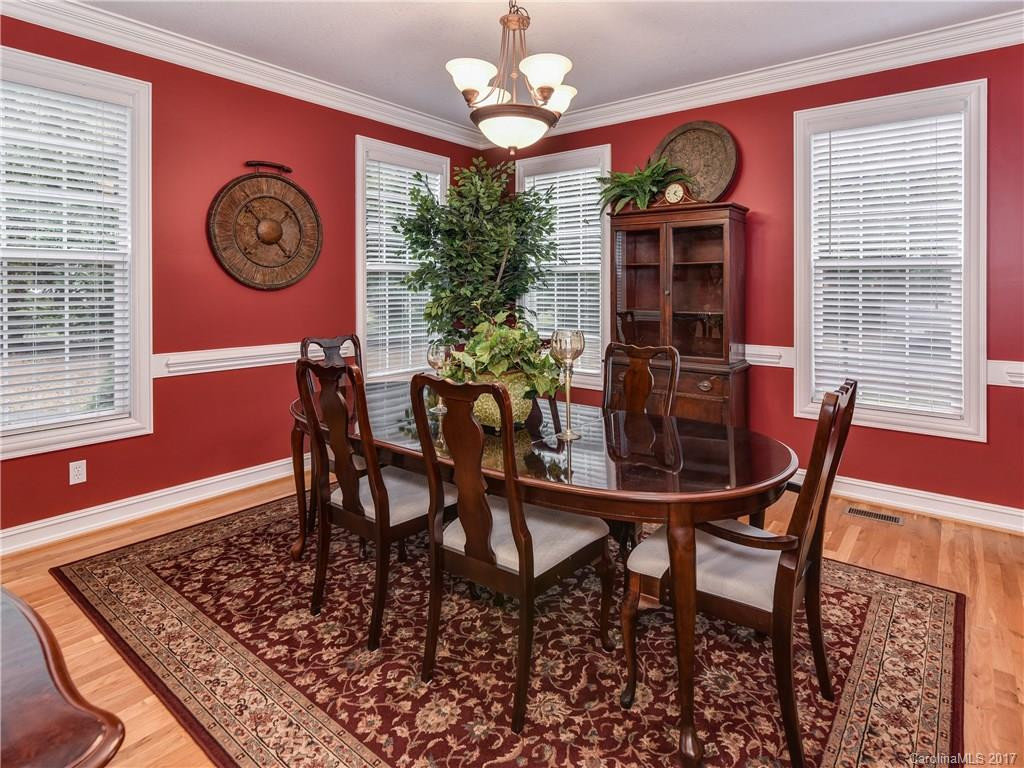 409 Oak Tree Lane - Photo 11