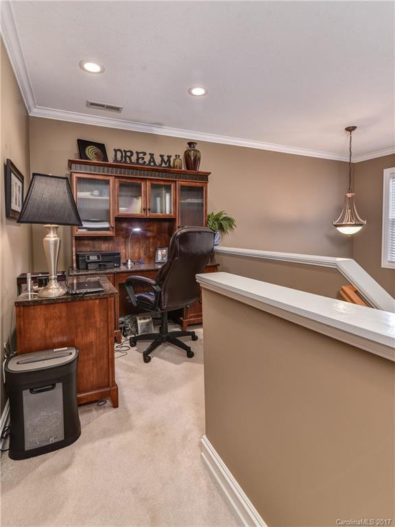 409 Oak Tree Lane - Photo 18