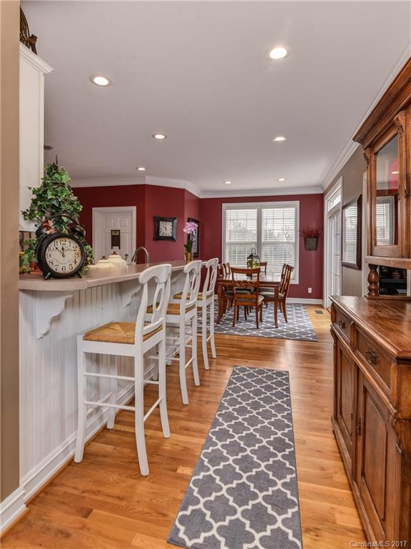 409 Oak Tree Lane - Photo 6