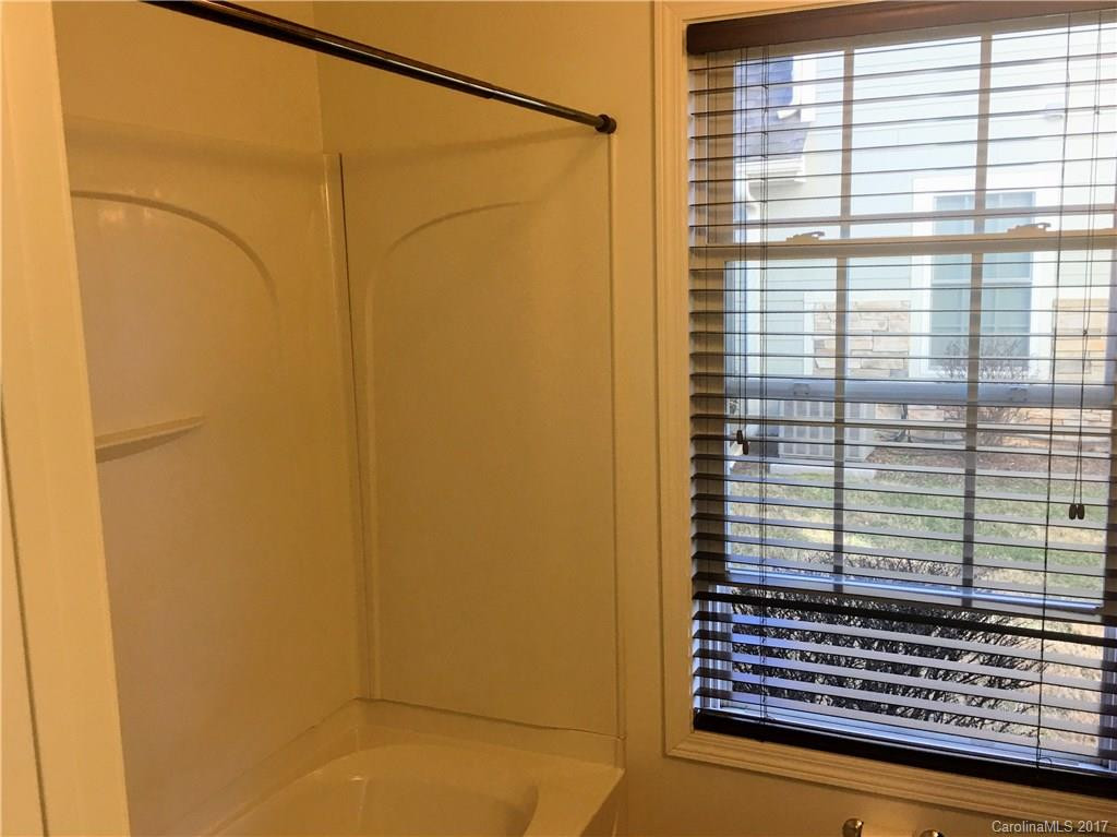 112 Rotunda Circle #112 - Photo 7