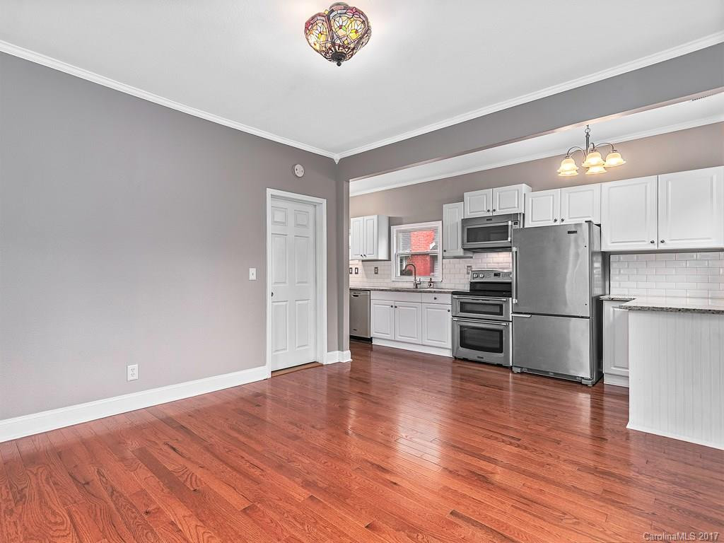 307 Spring Street - Photo 4