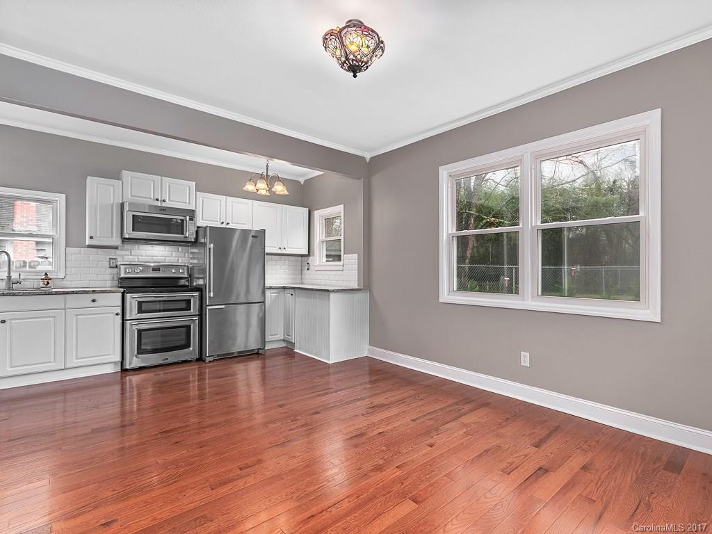307 Spring Street - Photo 5