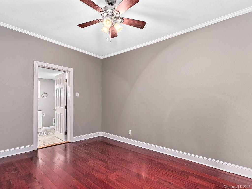 307 Spring Street - Photo 9