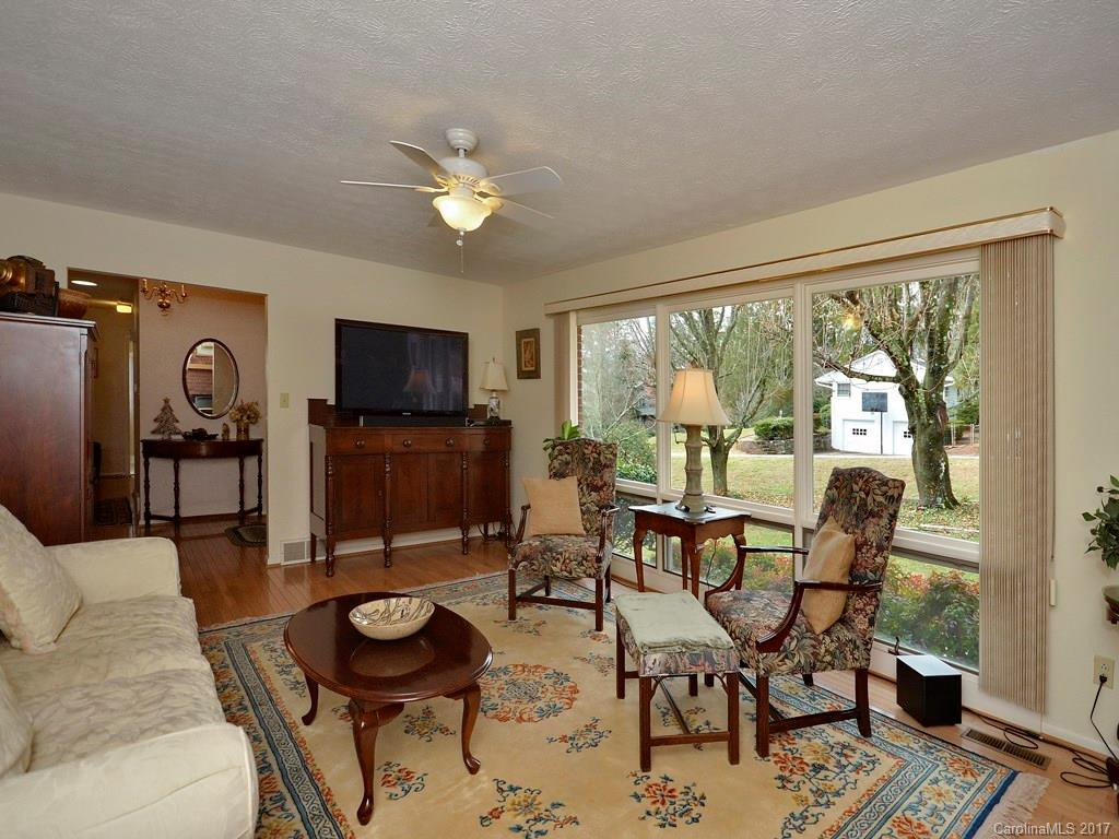 18 Ridgefield Place - Photo 5
