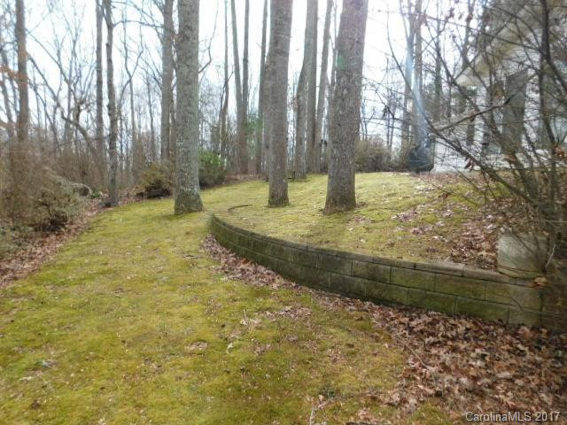 415 Overhill Drive - Photo 2
