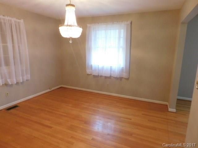 415 Overhill Drive - Photo 4