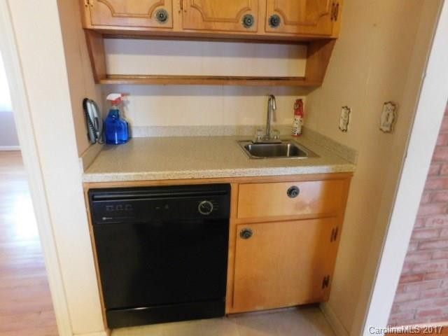 415 Overhill Drive - Photo 8