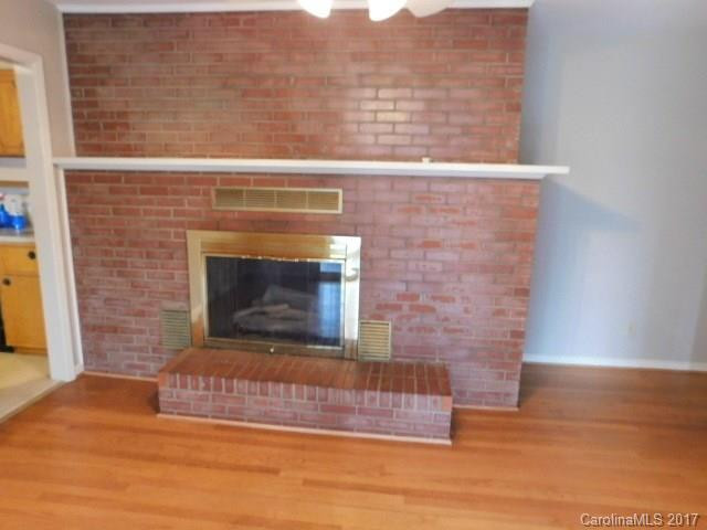 415 Overhill Drive - Photo 9