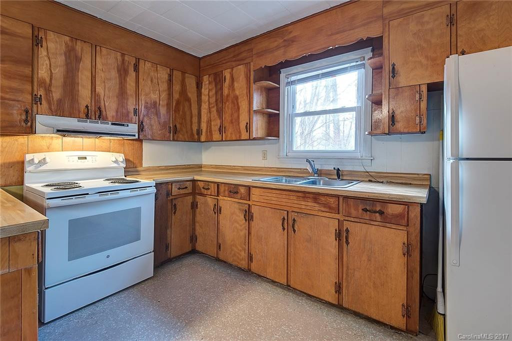 368 Oakmont Drive - Photo 4