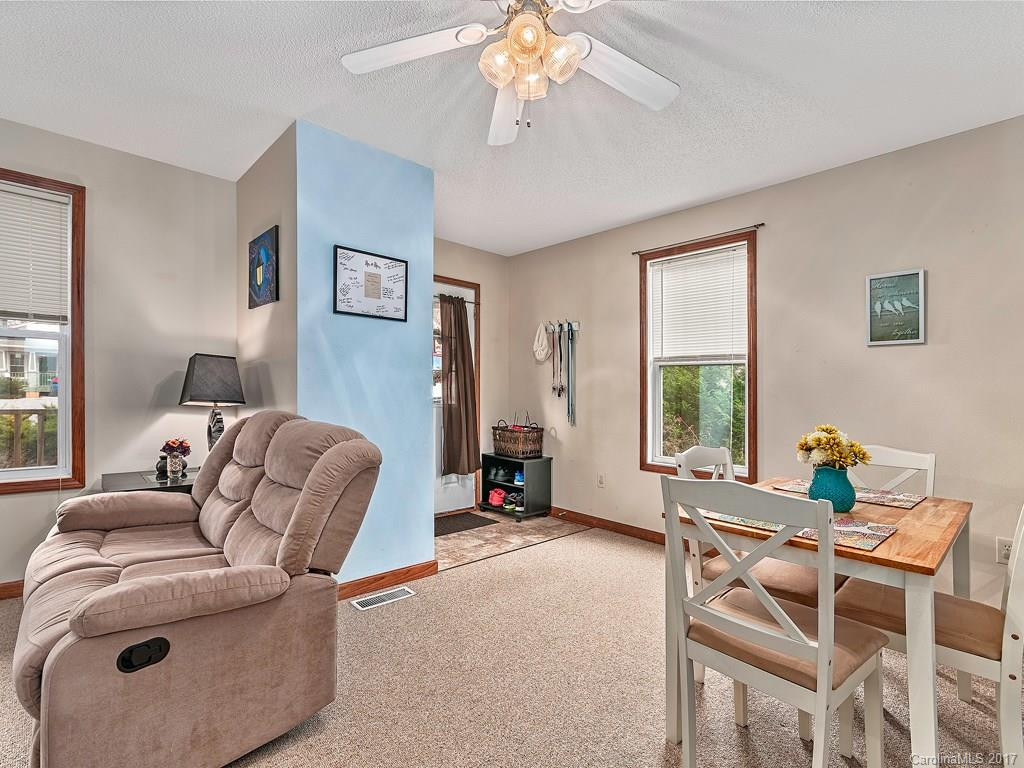 118 Savannah Woods Court - Photo 6