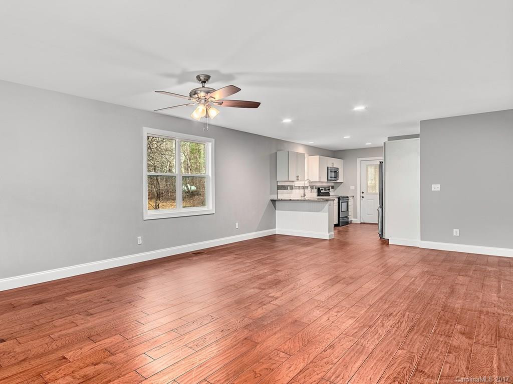 104 Park Ridge Avenue - Photo 4