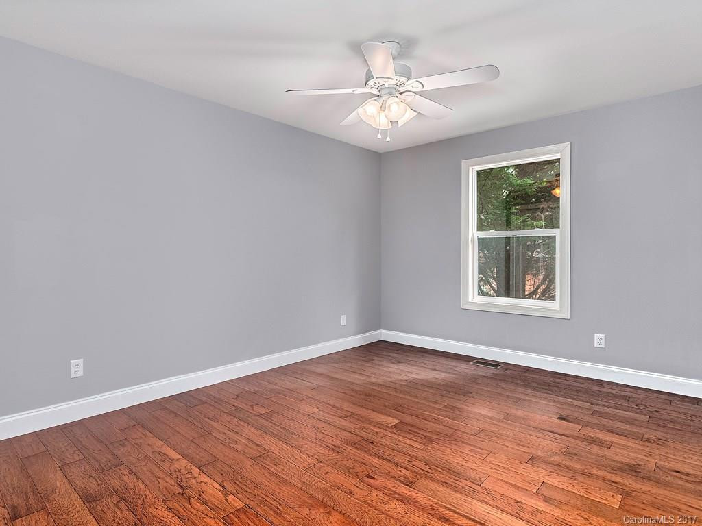 104 Park Ridge Avenue - Photo 9