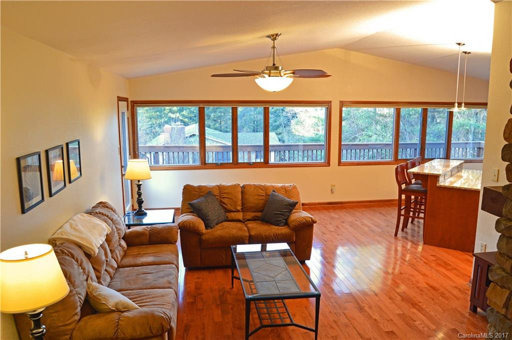 48 Applecross Road - Photo 2
