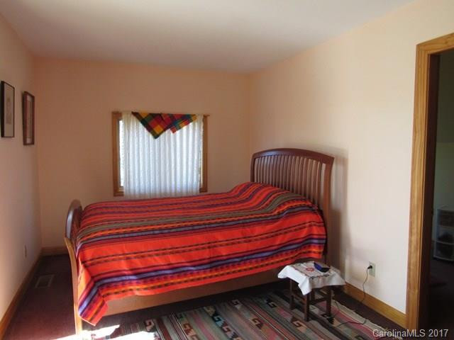 1030 Old Log Road - Photo 15