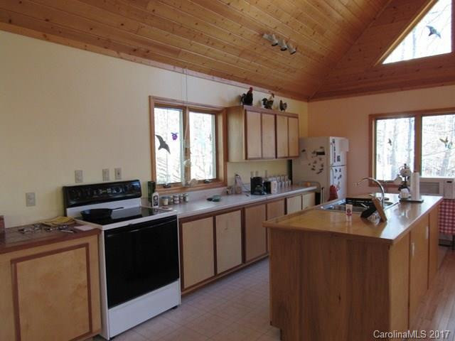 1030 Old Log Road - Photo 4
