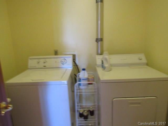 1030 Old Log Road - Photo 10
