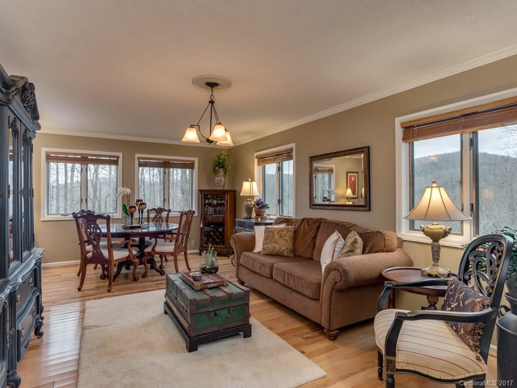 750 Pollys Mountain Road - Photo 2