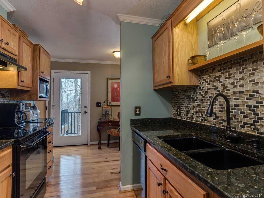 750 Pollys Mountain Road - Photo 11