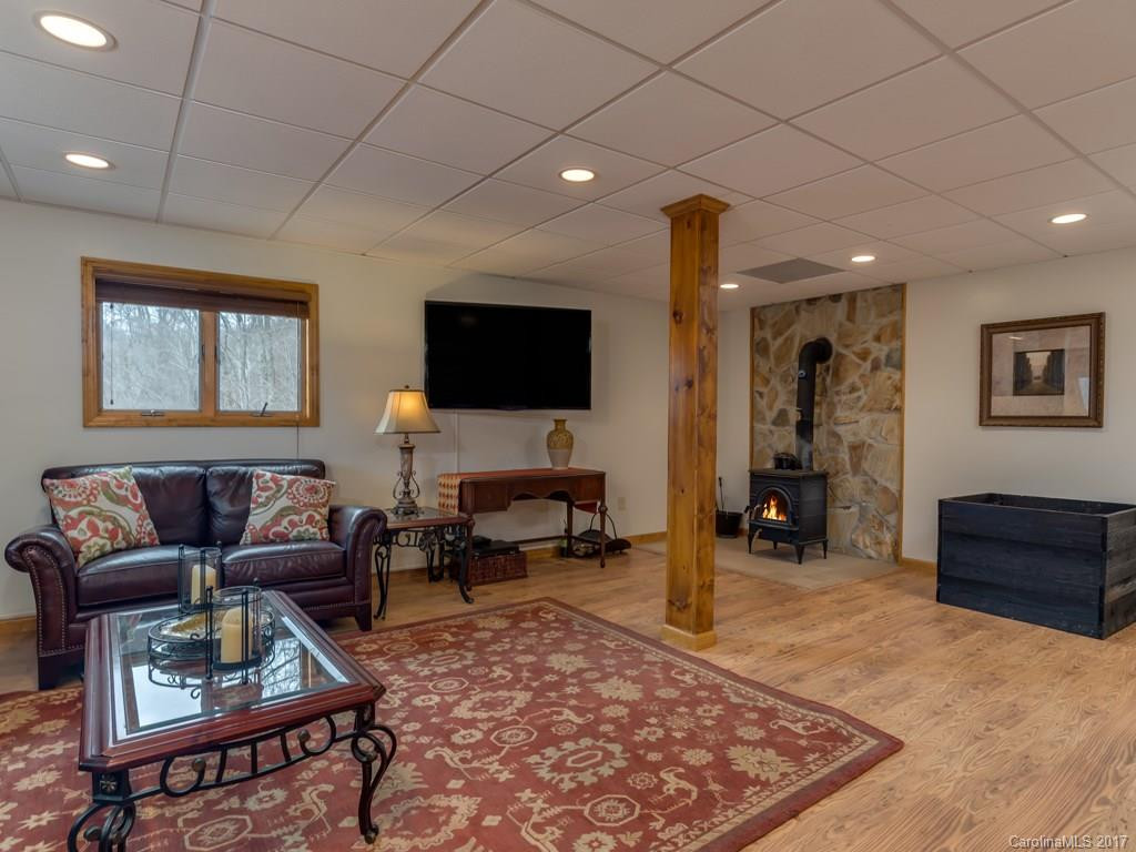 750 Pollys Mountain Road - Photo 13