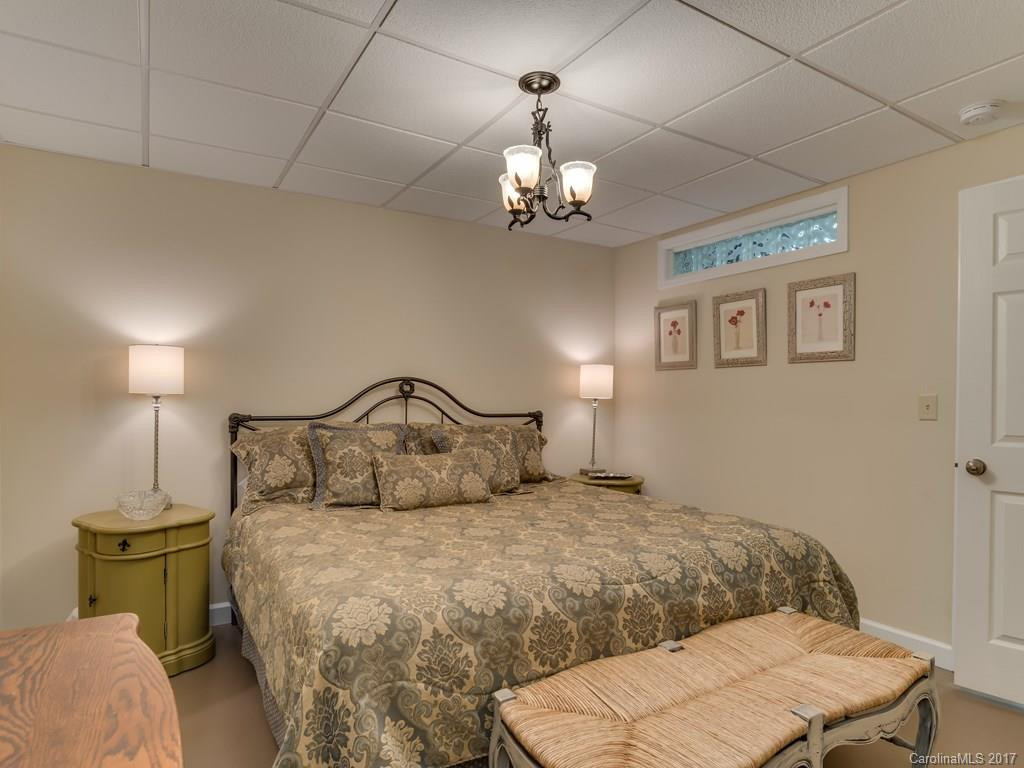 750 Pollys Mountain Road - Photo 18