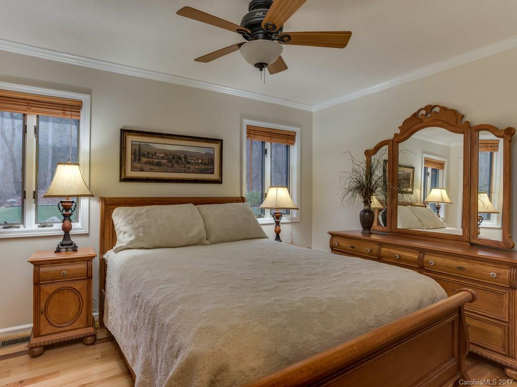 750 Pollys Mountain Road - Photo 8