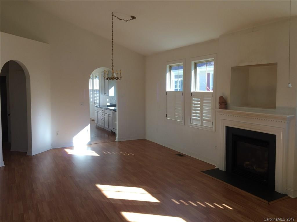 462 Village Green Way - Photo 7