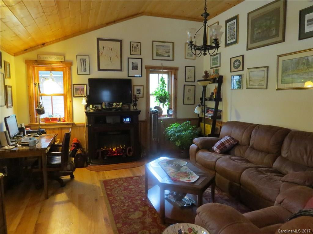320 Resort Street - Photo 14