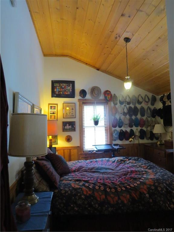 320 Resort Street - Photo 18