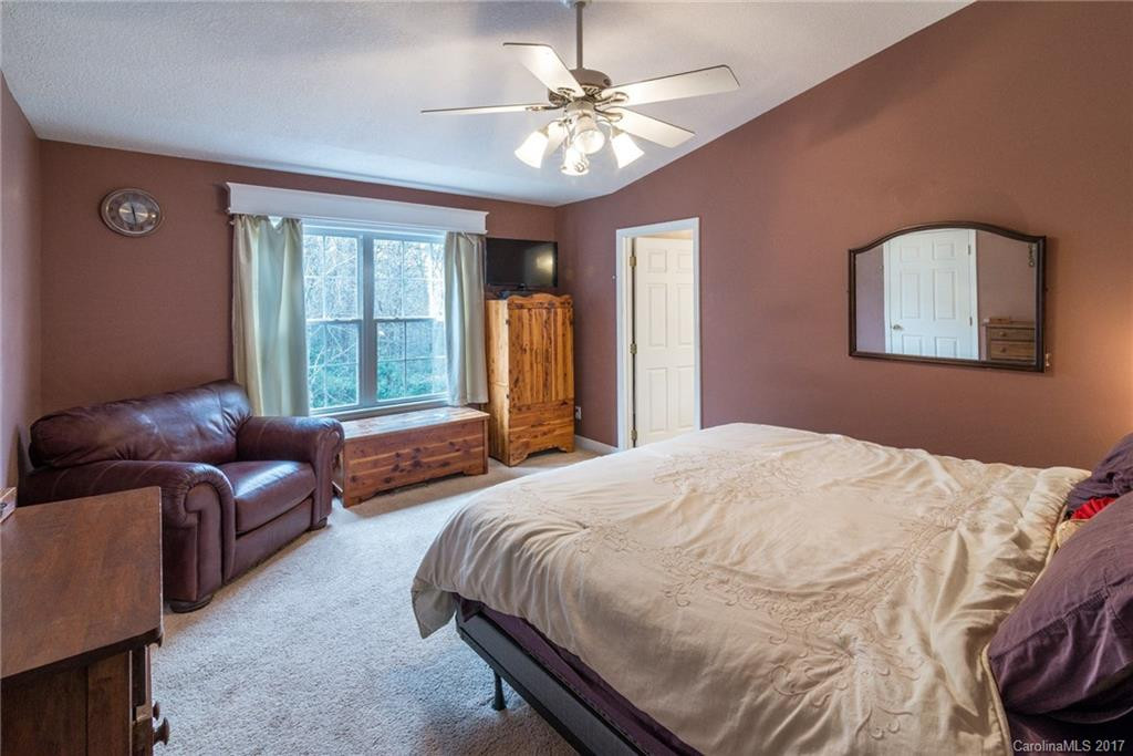 4 Sourwood Ridge Road - Photo 15