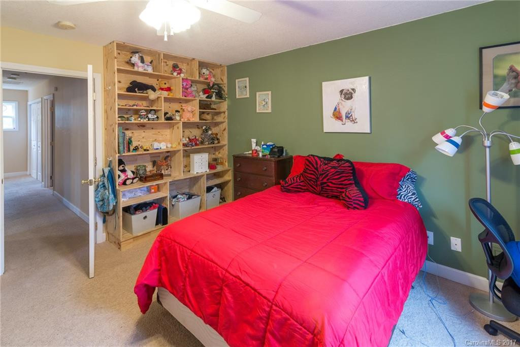 4 Sourwood Ridge Road - Photo 17