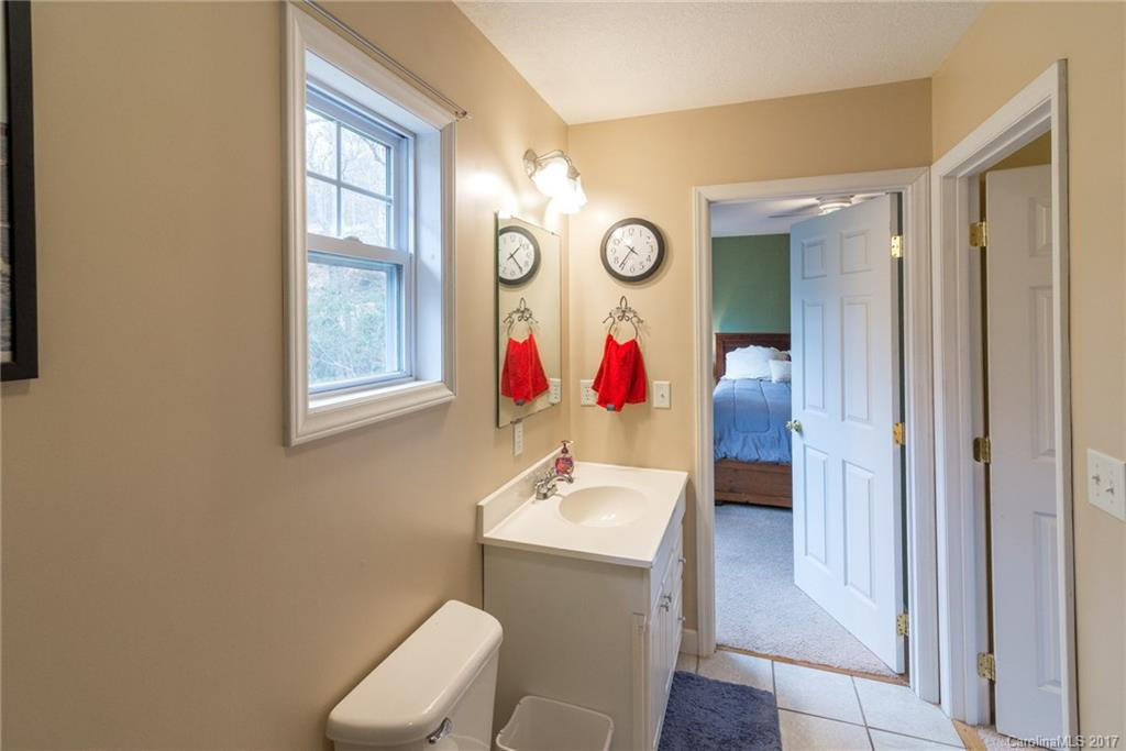 4 Sourwood Ridge Road - Photo 18