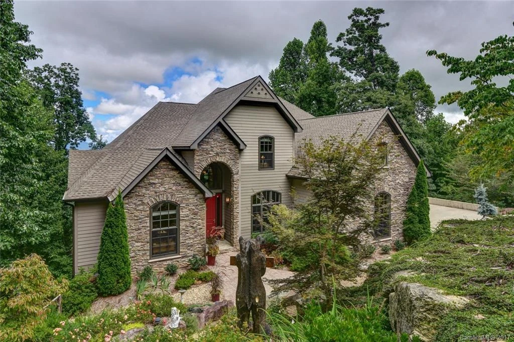 106 Tall Oak Lane