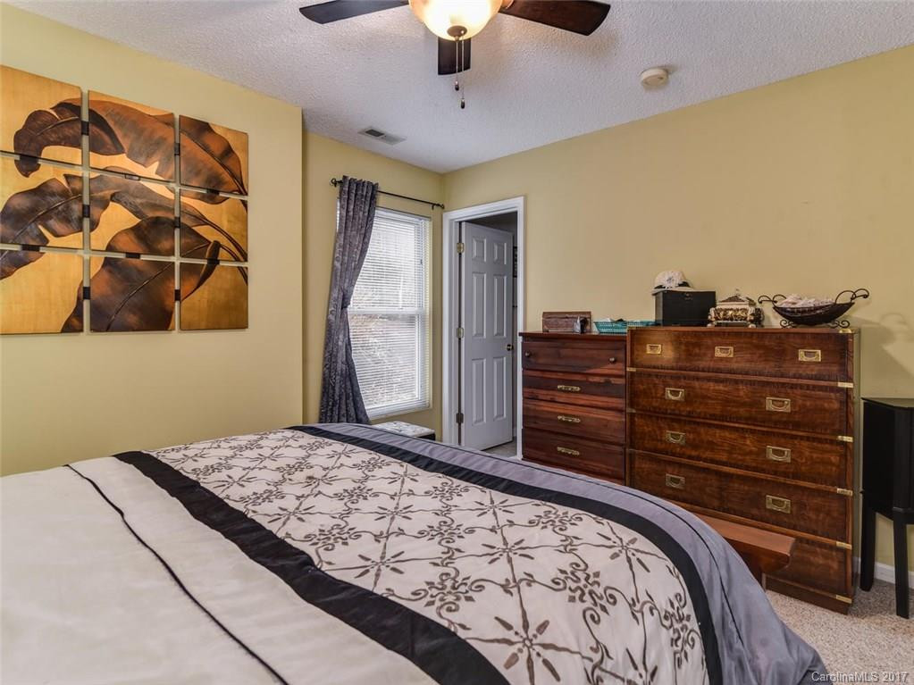 11 Krista Circle #E - Photo 17