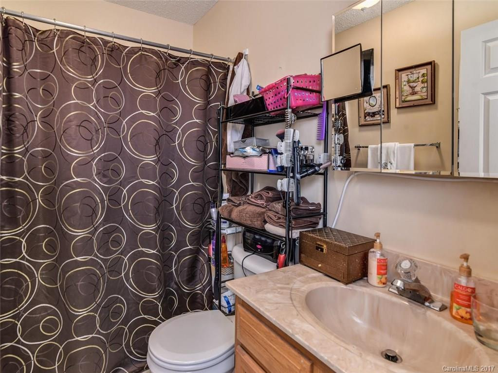 11 Krista Circle #E - Photo 18