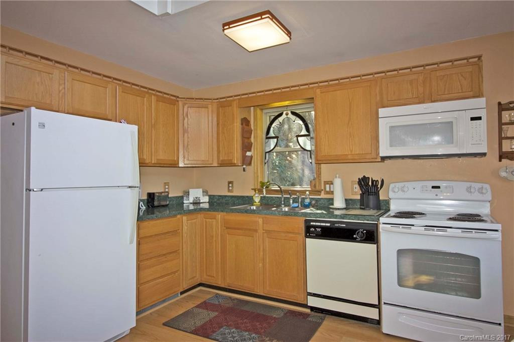 563 Barrett Road - Photo 5