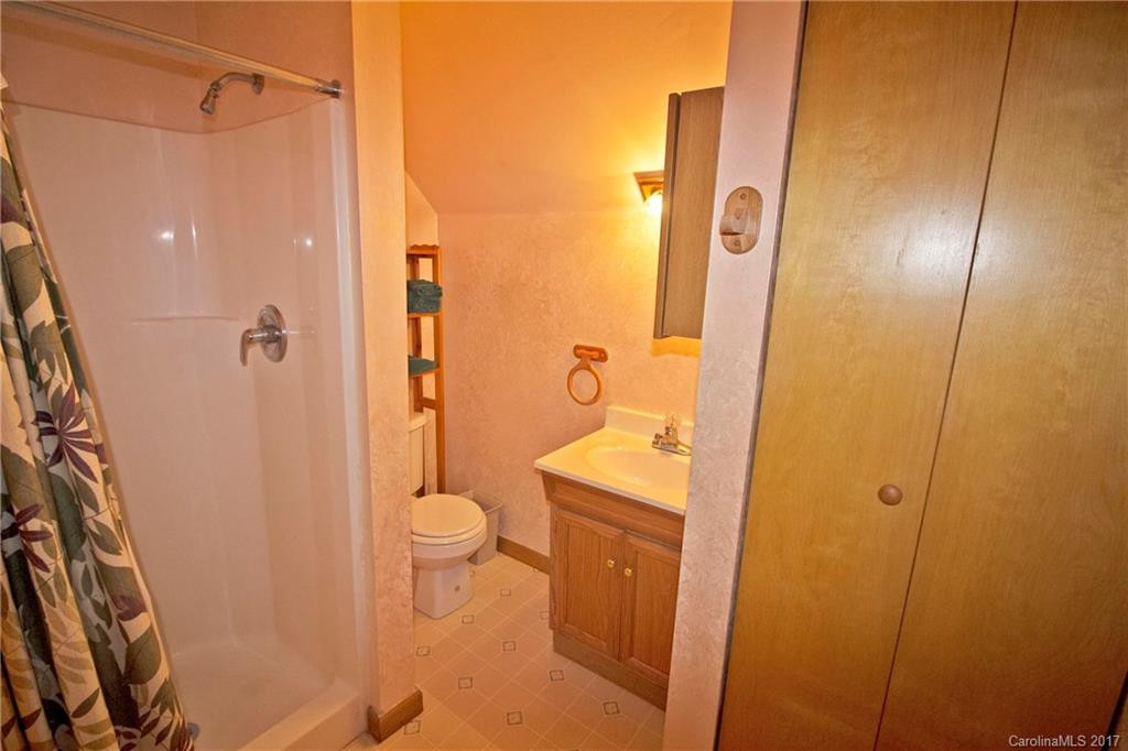 563 Barrett Road - Photo 10