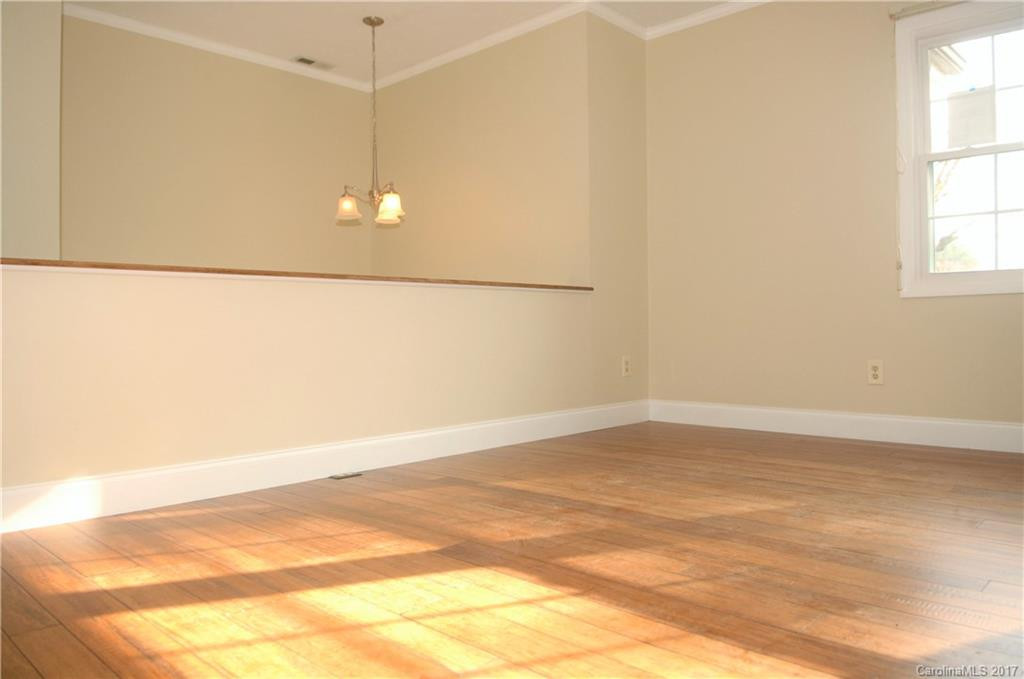 1082 Mountain View Street - Photo 5