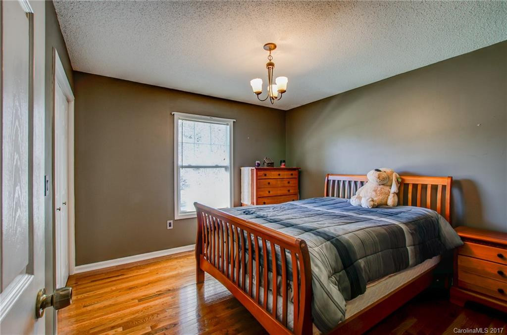 1911 Howard Gap Road - Photo 12
