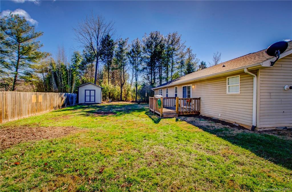 1911 Howard Gap Road - Photo 22