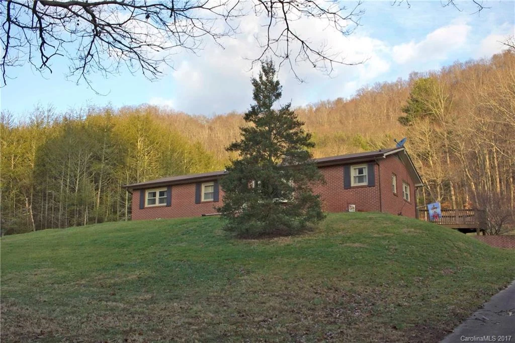 136 Lunar Trace Road