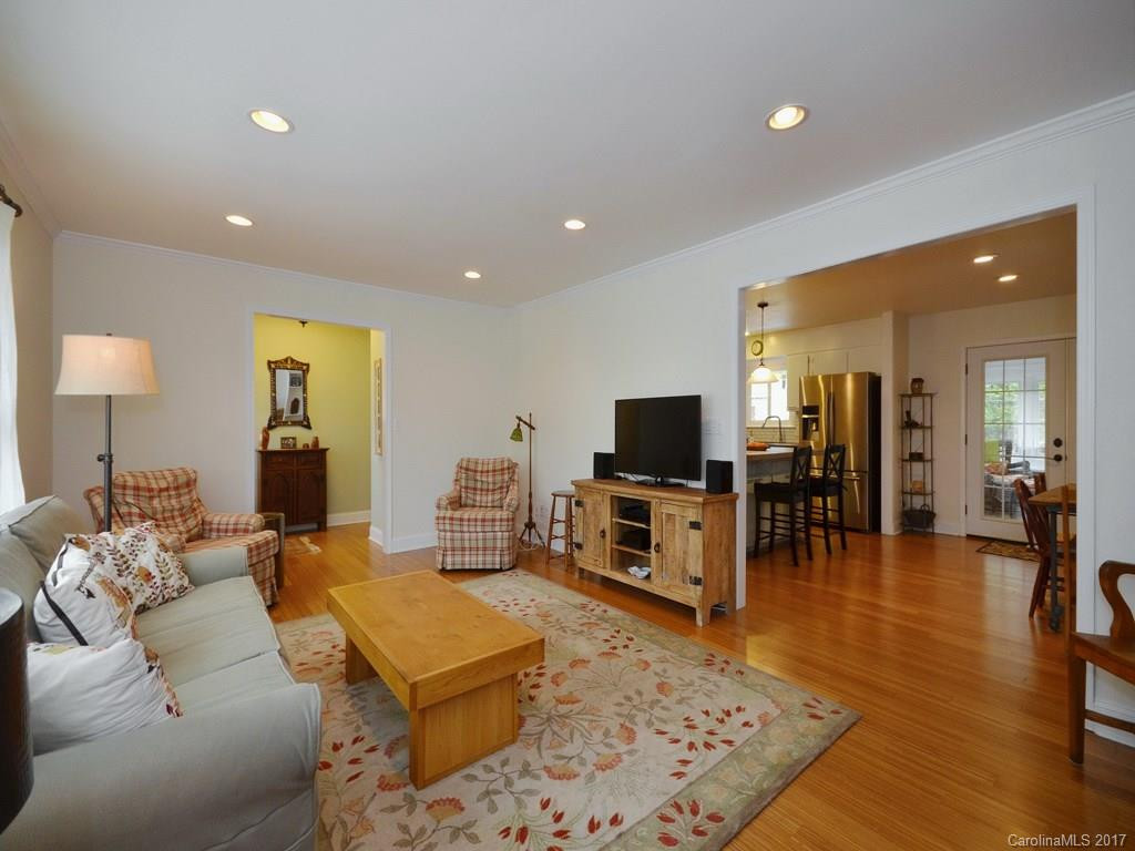 1040 Carousel Lane #35 - Photo 3