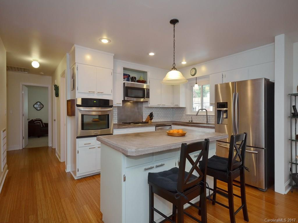 1040 Carousel Lane #35 - Photo 6