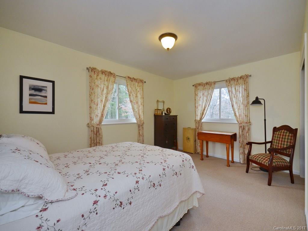 1040 Carousel Lane #35 - Photo 9