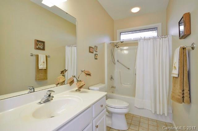 3017 Cove Loop Road - Photo 17