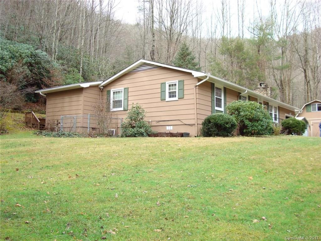 555 Smith Creek Road - Photo 2
