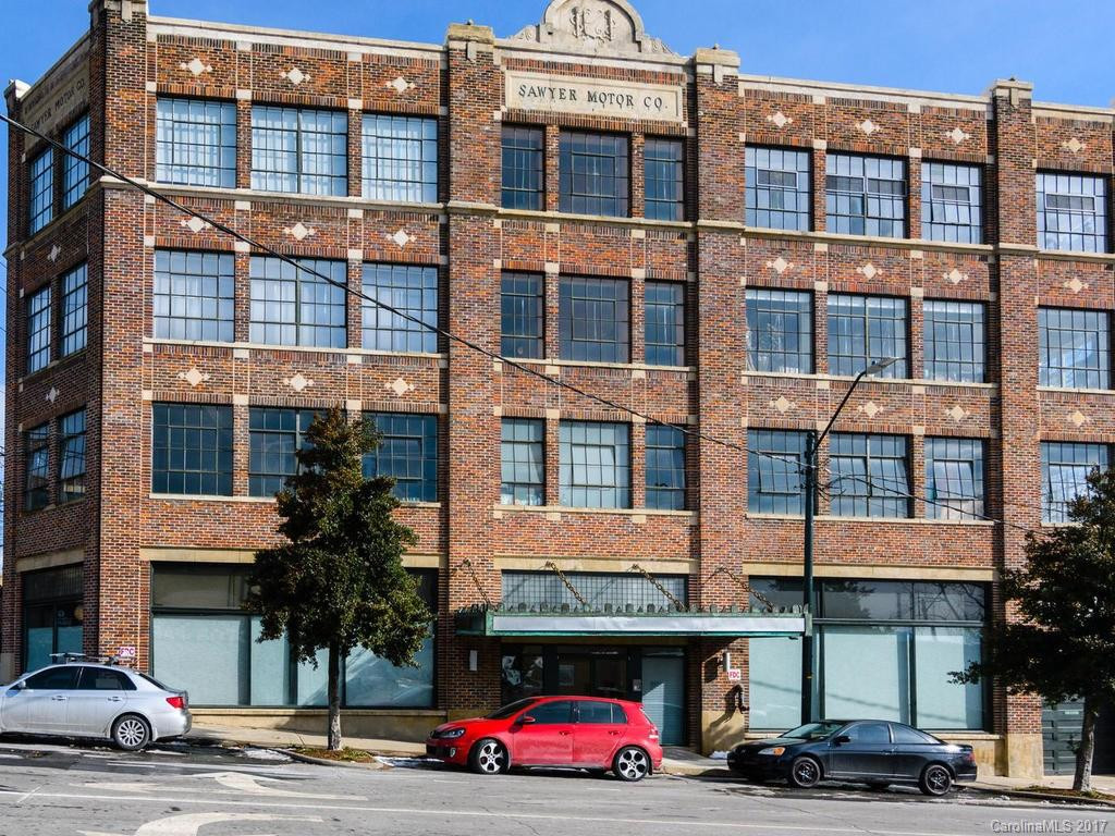 100 Coxe Avenue #305