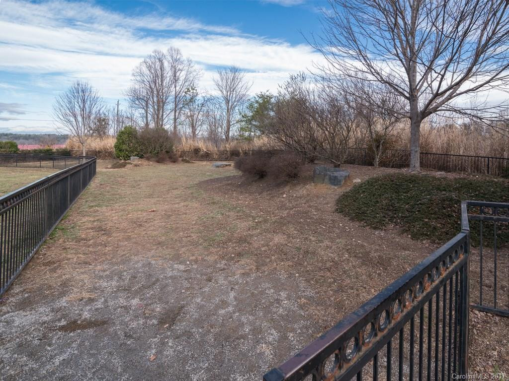 234 Brickton Village Circle #302 - Photo 22