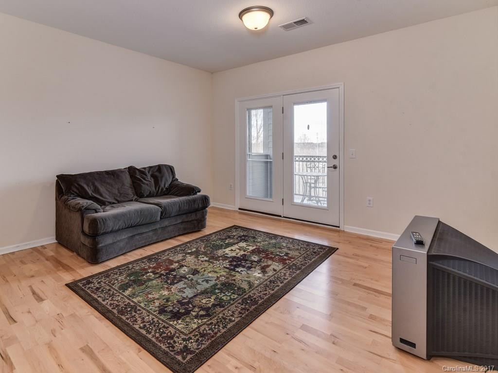 234 Brickton Village Circle #302 - Photo 9