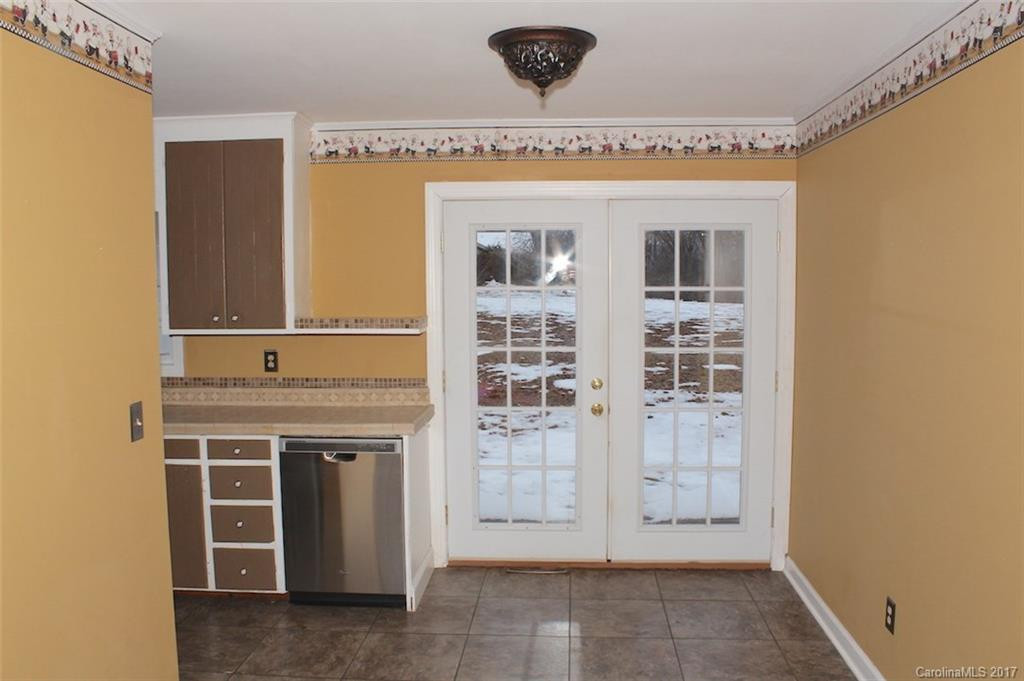 500 Oakland Road - Photo 9